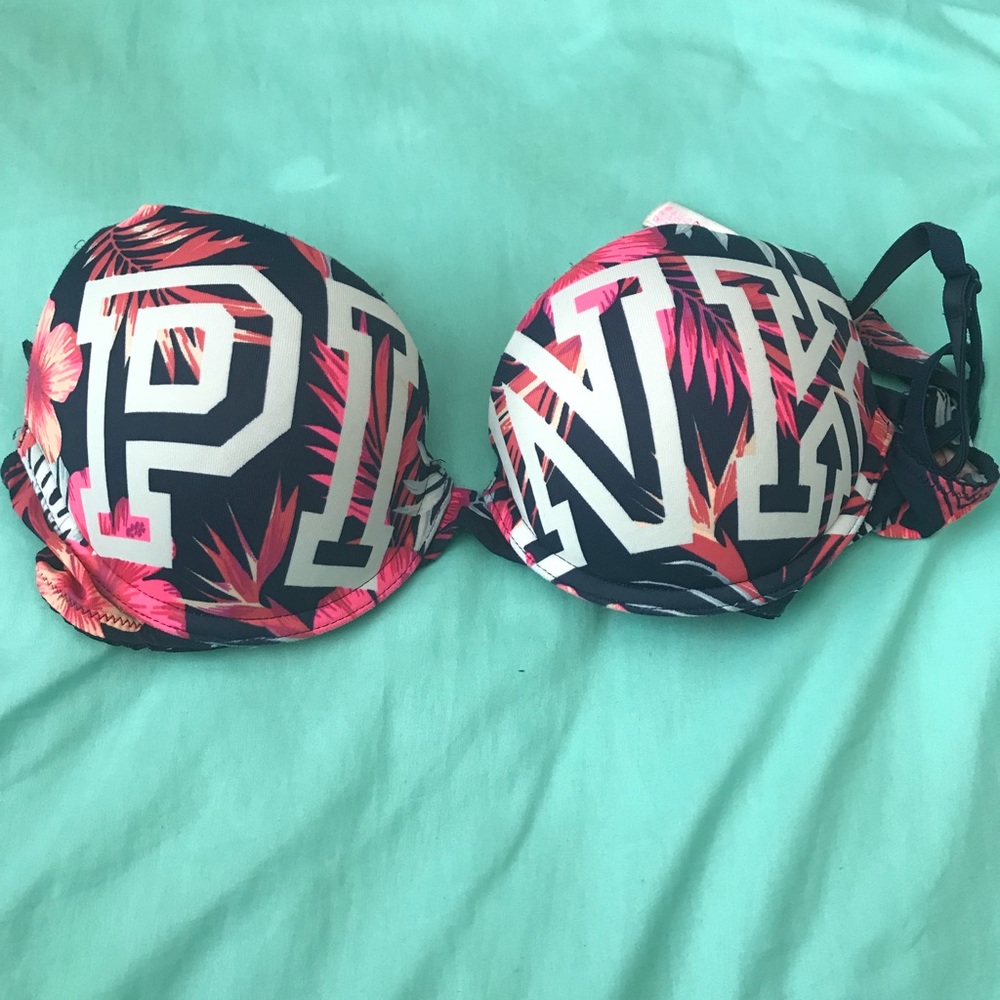 PINK Victoria’s Secret Bra 32c